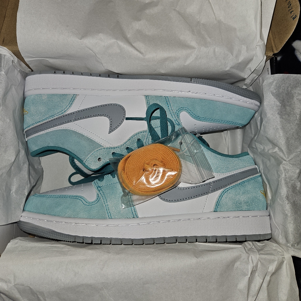 Air Jordan 1 Low